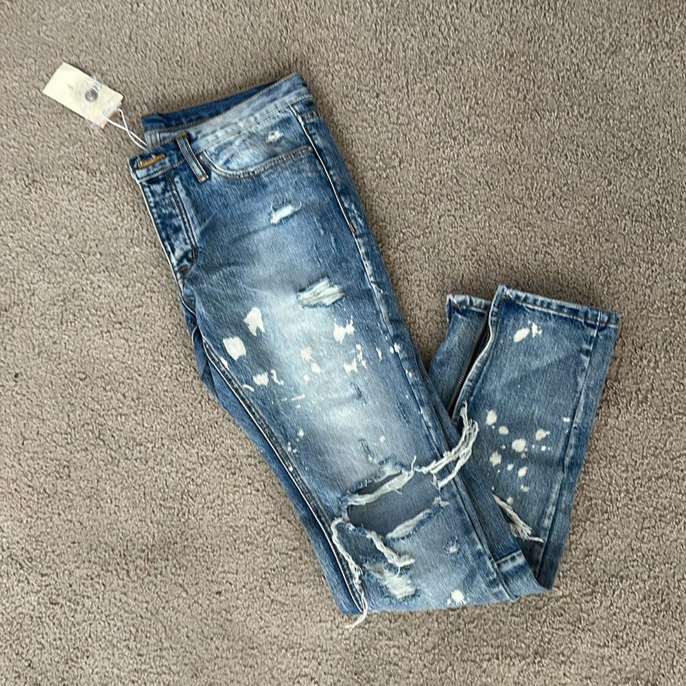 New MNML jeans
